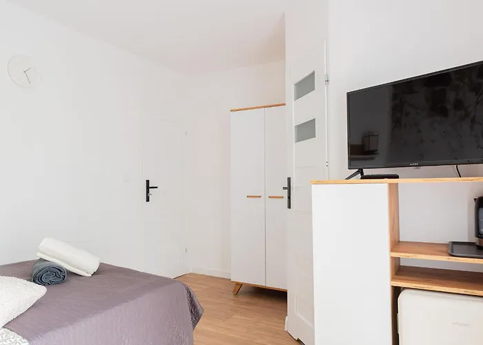 Willa Alexandria - Basen, Cisza, Komfort - Domki I Apartamenty Karwia